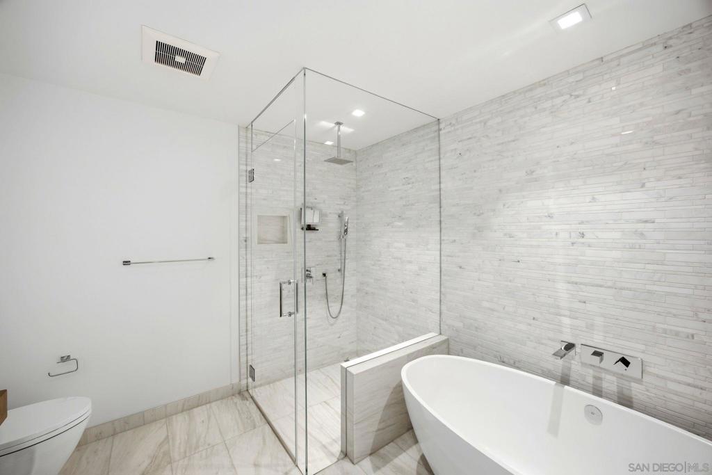888 E Street - photo 16