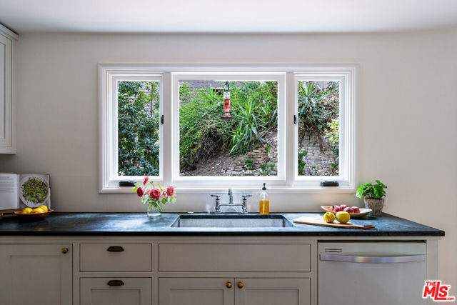 1228 Cliff Drive, Los Angeles CA: https://media.crmls.org/mediaz/de0ec27a-8bad-4534-8399-c818763ef566.jpg