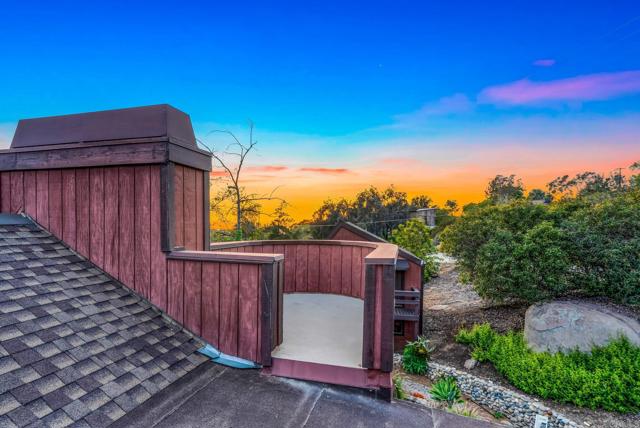 30593 Miller Road, Valley Center CA: https://media.crmls.org/mediaz/de0ed5c8-c38a-46a6-add5-ffee5b504f71.jpg