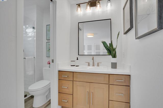 3644 Ashwood Drive, Pleasanton CA: https://media.crmls.org/mediaz/de0f6dfa-588f-478c-b4b8-8991c700a62b.jpg