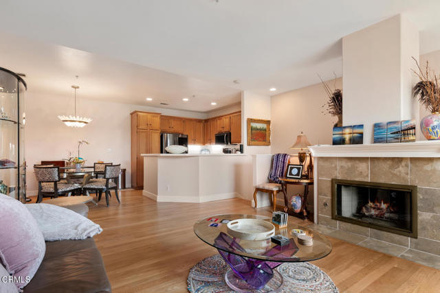 2410 Kipana Avenue, Ventura CA: https://media.crmls.org/mediaz/de0f6ff1-235d-4cc3-9449-499de653ba03.jpg