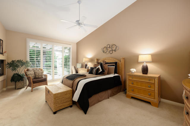101 Desert Falls Drive, Palm Desert CA: https://media.crmls.org/mediaz/de10a60a-3fd7-4a1b-9be6-870b5e031396.jpg
