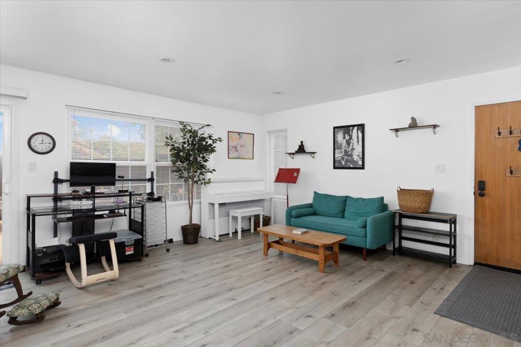 1651 Juniper St - photo 14