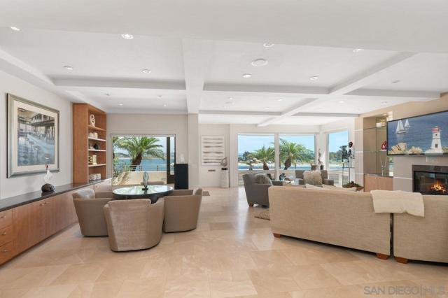 3328 Crown Point, San Diego CA: https://media.crmls.org/mediaz/de118662-4fbf-4295-b90e-cc9ed970e8e8.jpg