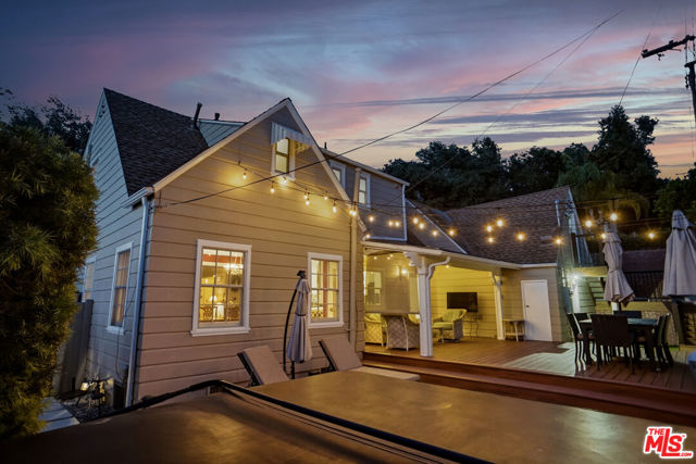 1816 Rosita Drive, Glendale CA: https://media.crmls.org/mediaz/de123198-f153-452e-a55d-06dd5504cec8.jpg