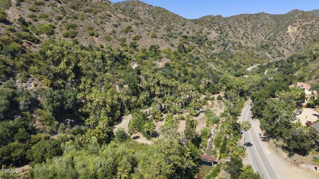 16825 Maricopa Highway, Ojai CA: https://media.crmls.org/mediaz/de149720-76f2-4cc8-b1f6-0992030ceaae.jpg