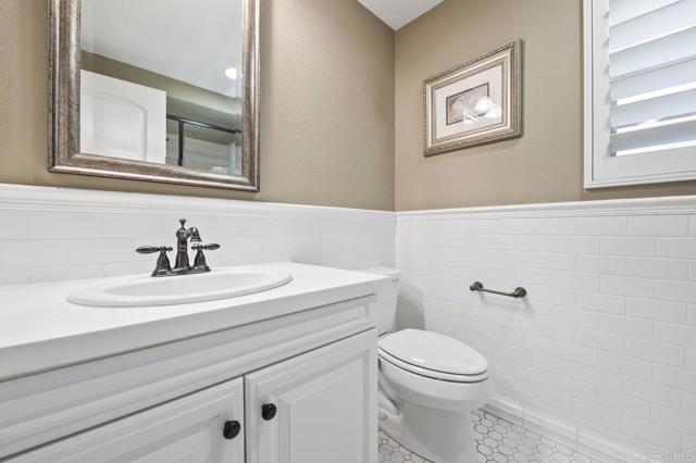 Detail Gallery Image 16 of 31 For 15517 Canton Ridge, San Diego,  CA 92127 - 3 Beds | 3 Baths