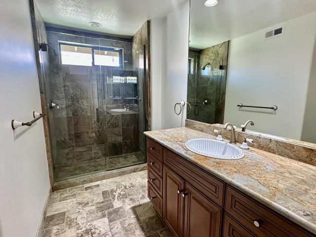 239 Santa Barbara Circle, Palm Desert CA: https://media.crmls.org/mediaz/de16af72-2552-4c5c-af6f-6a043d1116db.jpg