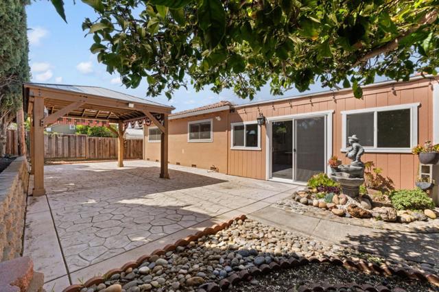 2496 Sturla Drive, San Jose CA: https://media.crmls.org/mediaz/de16e0cb-7ba0-41b0-ad80-c880d88dfb29.jpg