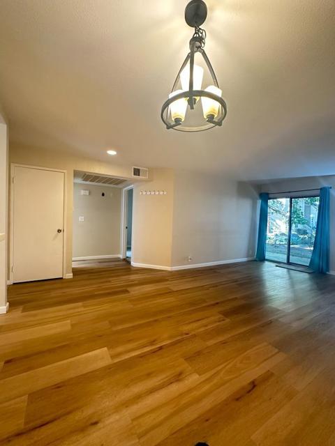 2175 Summerton Drive, San Jose CA: https://media.crmls.org/mediaz/de186cba-b824-4ac2-b821-94a96e317242.jpg