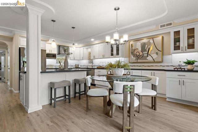 1156 Running Springs Rd., Walnut Creek CA: https://media.crmls.org/mediaz/de19ee32-7f50-4f39-98c2-3c618a124737.jpg