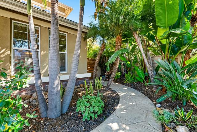 Detail Gallery Image 5 of 56 For 11313 Wild Meadow Pl, San Diego,  CA 92131 - 5 Beds | 4/1 Baths