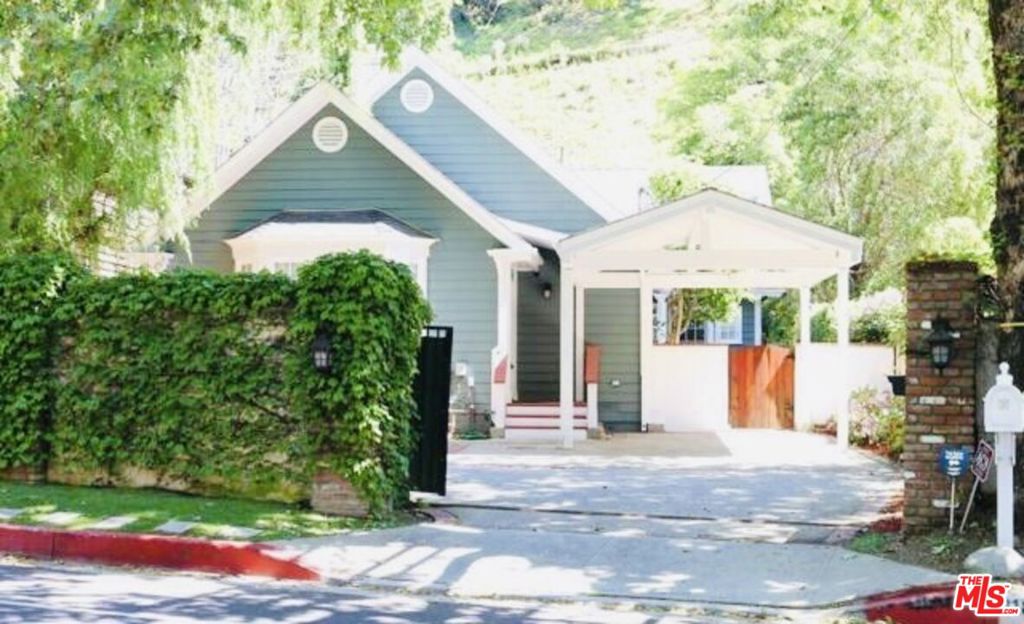 818 N Beverly Glen Boulevard