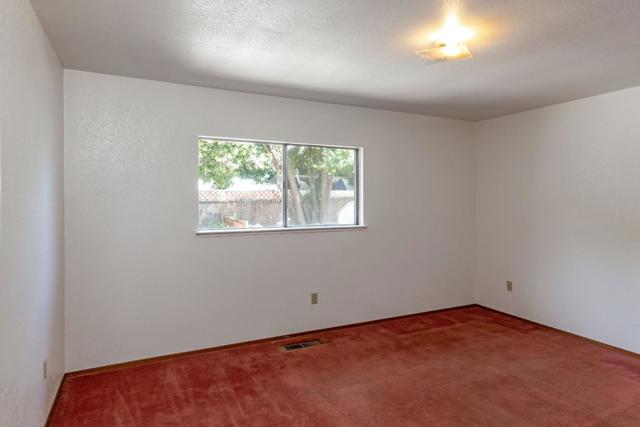 554 N 21st Street, San Jose CA: https://media.crmls.org/mediaz/de1c4e85-0fe2-40cd-8f53-3b378b074afc.jpg