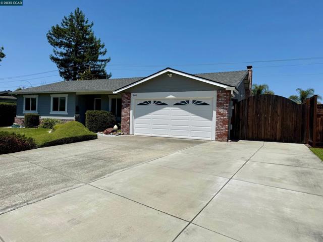 940 Lexington Pl, San Ramon CA: https://media.crmls.org/mediaz/de1cde55-c781-4fa4-ba47-a3b850408af3.jpg