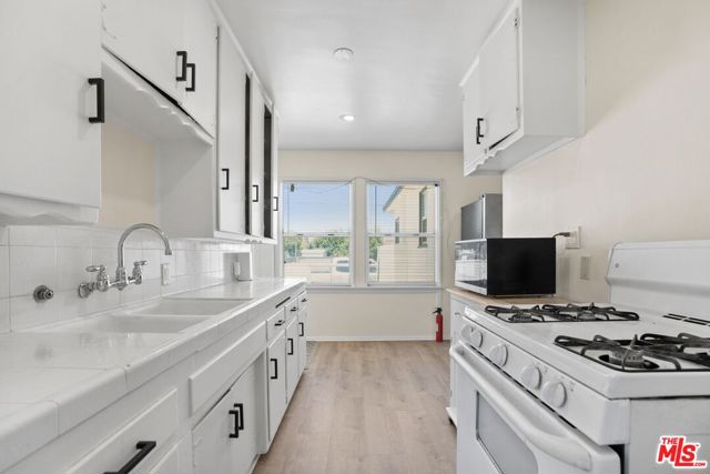 12127 Juniette Street, Culver City CA: https://media.crmls.org/mediaz/de1d1bcb-1cae-4907-aa20-300575f39d96.jpg