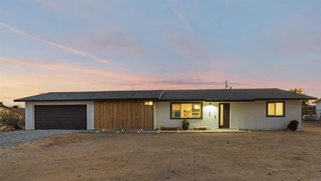 Detail Gallery Image 1 of 36 For 4758 Avenida La Mirada, Joshua Tree,  CA 92252 - 3 Beds | 2 Baths