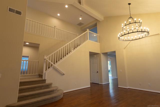 551 Dundee Ln, San Marcos CA: https://media.crmls.org/mediaz/de1d9461-cc24-41fc-bf9a-64ee1d698982.jpg