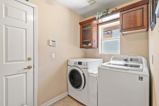 Image 30 of 62 For 44391 Royal Lytham Drive