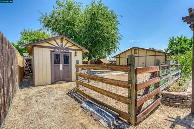 80 Yula Way, Oakley, California 94561, 5 Bedrooms Bedrooms, ,4 BathroomsBathrooms,Single Family Residence,For Sale,Yula Way,41068494