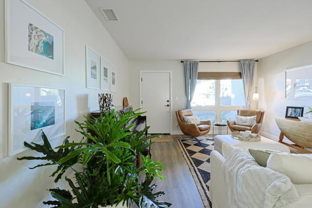 Detail Gallery Image 7 of 63 For 1300 9th St, Coronado,  CA 92118 - 3 Beds | 2 Baths