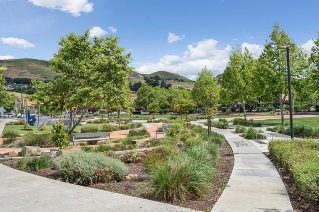 373 Arc Court, Hayward CA: https://media.crmls.org/mediaz/de1fbadc-7ed5-4467-b316-8dd62b75a645.jpg