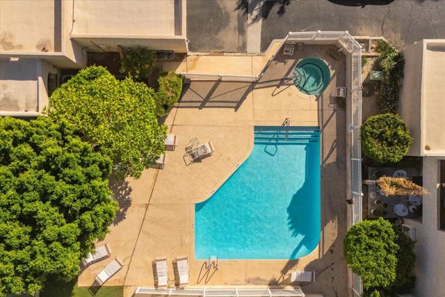 200 E Racquet Club Road, Palm Springs CA: https://media.crmls.org/mediaz/de201df6-b031-44cf-8fcc-bba84eb19468.jpg