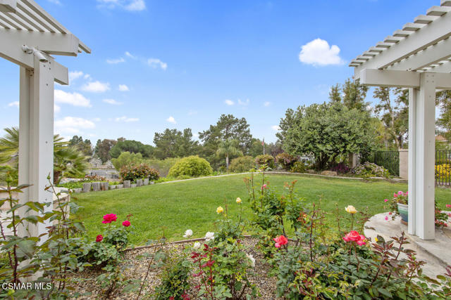 790 Spring Canyon Place, Thousand Oaks CA: https://media.crmls.org/mediaz/de21a971-6cb3-45c7-9a22-4dbdda2d22a1.jpg