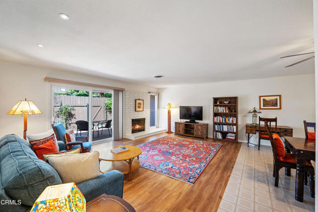 Detail Gallery Image 5 of 24 For 2280 Camilar Drive Dr, Camarillo,  CA 93010 - 2 Beds | 2 Baths