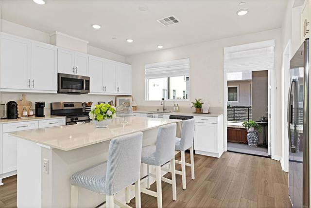 Detail Gallery Image 2 of 46 For 5464 Shorefront Dr #148,  San Diego,  CA 92154 - 4 Beds | 3/1 Baths