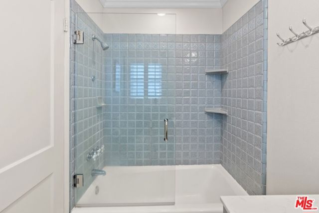 11051 Strathmore Drive, Los Angeles CA: https://media.crmls.org/mediaz/de244151-b906-4ad1-971b-dc1829c21d78.jpg