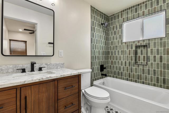 3195 Juniper St, San Diego CA: https://media.crmls.org/mediaz/de24514f-cad4-4d51-93c6-e9125ecbaf8f.jpg