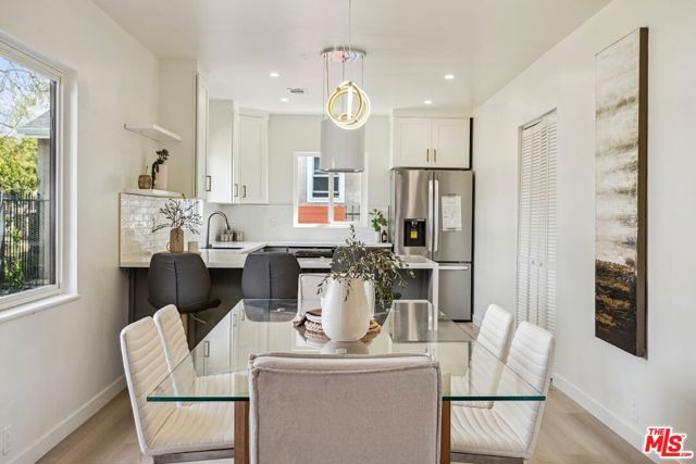 910 Arwin Street, Pasadena CA: https://media.crmls.org/mediaz/de247301-2e8c-44af-acde-046b6bf7a1ec.jpg