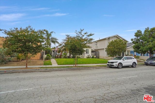 1903 Cabrillo Avenue, Torrance CA: https://media.crmls.org/mediaz/de2483cd-8709-4574-988e-8d654ac99c4c.jpg