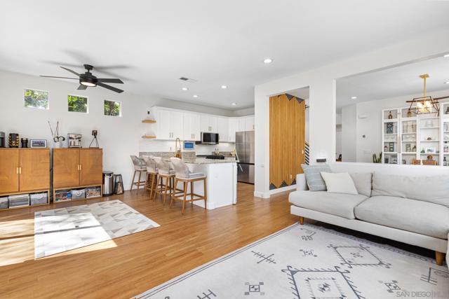 11799 Westview Pkwy, San Diego CA: https://media.crmls.org/mediaz/de29177c-c5ca-4745-a74d-b048ee29fdde.jpg
