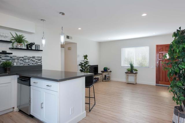 760 E Cottonwood Road, Palm Springs CA: https://media.crmls.org/mediaz/de294d94-2f74-45b1-8e31-509ede32f5a0.jpg