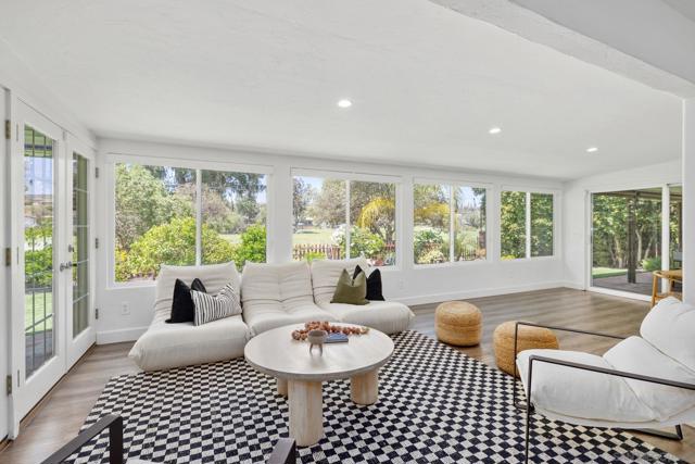 17268 Bernardo Oaks Dr, San Diego CA: https://media.crmls.org/mediaz/de2a5686-886d-48ce-bd75-8c7c56e1e7d3.jpg