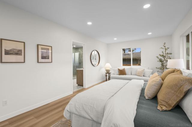 1091 Lincoln Ave, San Diego CA: https://media.crmls.org/mediaz/de2a864c-3dfe-4120-aec8-1731d3c4e863.jpg