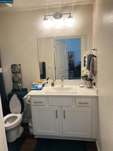 627 Elizabeth Ct, Merced CA: https://media.crmls.org/mediaz/de2bf4e2-c479-49ab-a4b7-7daad4835919.jpg
