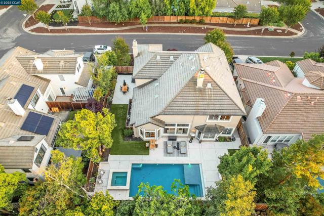 139 Shelterwood Ln, Danville CA: https://media.crmls.org/mediaz/de2c66b1-dca3-4d85-9b7b-ee06c07cd6ba.jpg