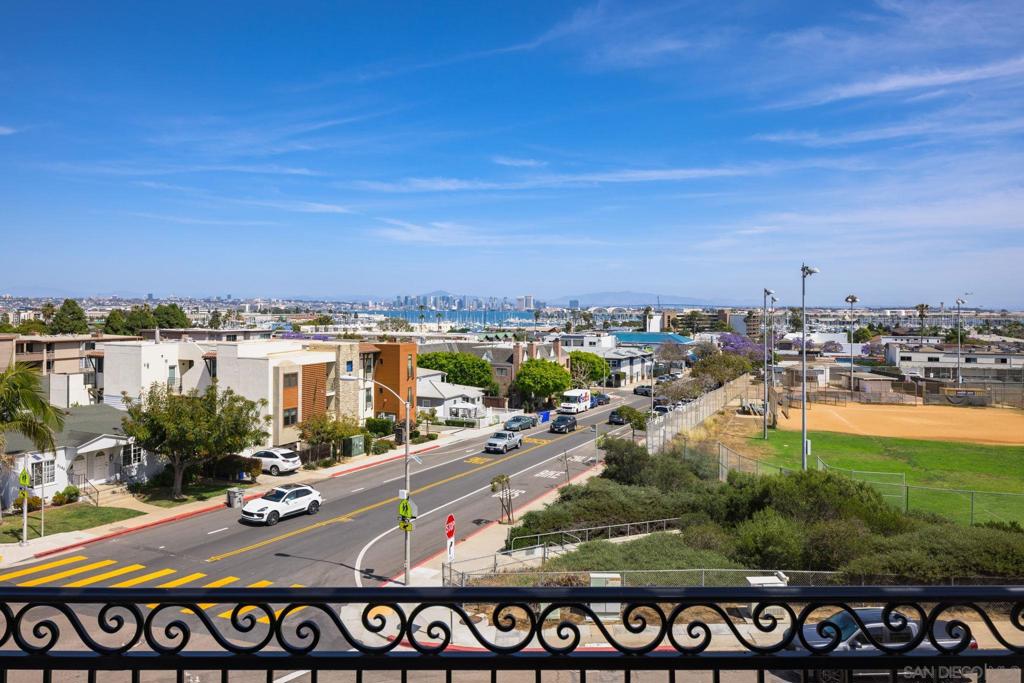 1092 Evergreen Street - photo 12