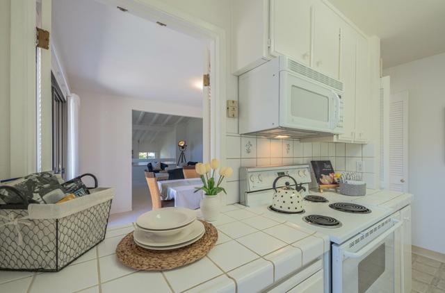 616 Sage Court, Pacific Grove CA: https://media.crmls.org/mediaz/de2c9cdc-fbf6-4c34-8b39-f019573448d6.jpg