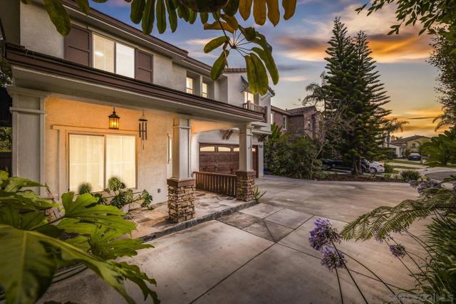 11225 Corte Isabelino, San Diego CA: https://media.crmls.org/mediaz/de2d1d5c-d4c0-41a7-9e6e-d20f09939fed.jpg