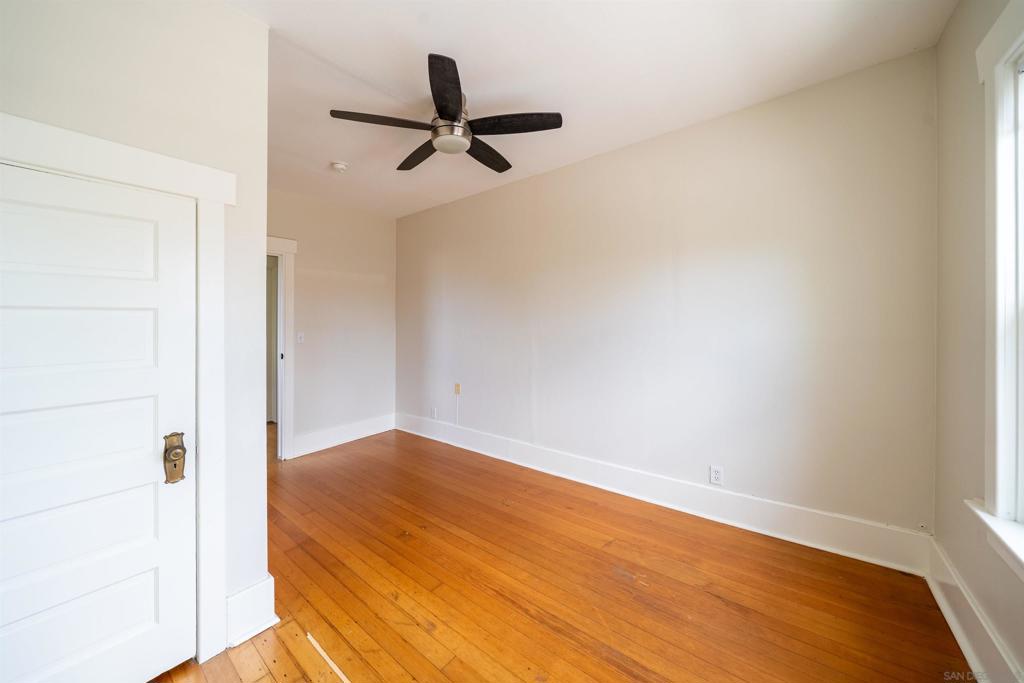 2846 30 St - photo 13