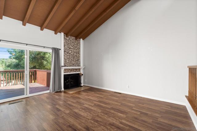 15829 Davis Cup Lane, Ramona CA: https://media.crmls.org/mediaz/de2f2a92-b77d-4b01-87cc-316b69039316.jpg