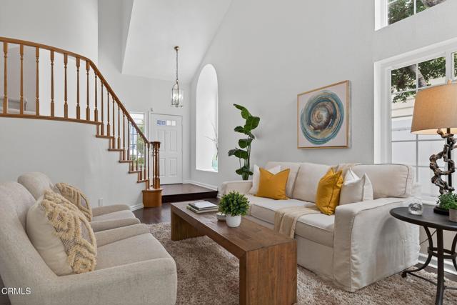 676 Pacific Cove Drive, Port Hueneme CA: https://media.crmls.org/mediaz/de2f2c46-97eb-4b66-97e7-fe75b54e0472.jpg