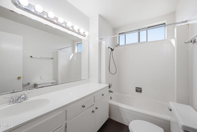 4 Bed Home for Sale in Thousand Oaks, California