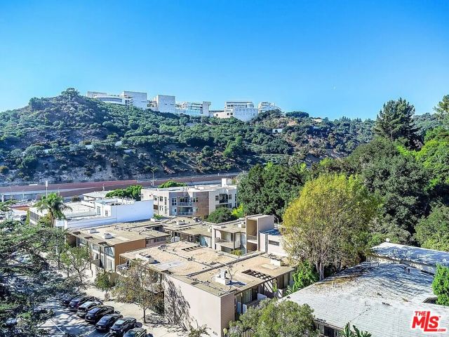 Drew Fenton | 833 Moraga Drive Los Angeles CA | MLS: 7508496 Drew Fenton | 833 Moraga Drive Los Angeles CA | MLS: 7508496
