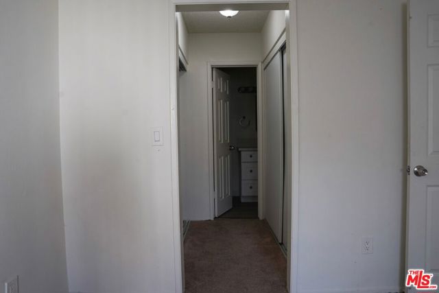 18444 Collins Street, Tarzana CA: https://media.crmls.org/mediaz/de3208b9-c72f-49a1-961b-8b63d034cae9.jpg