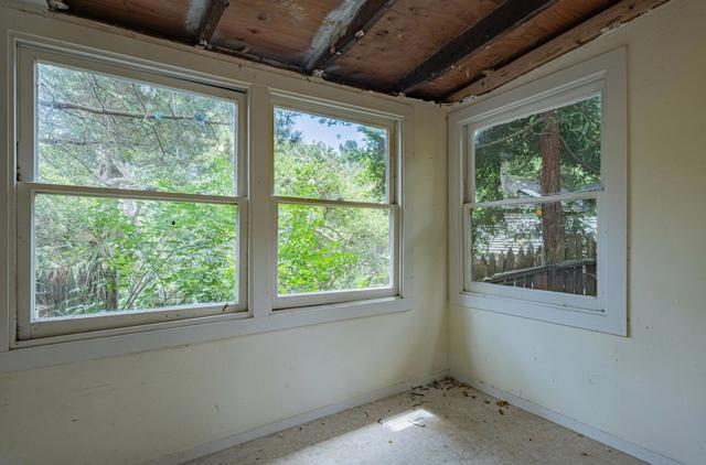 0 8th Ave & Forest Rd, Carmel CA: https://media.crmls.org/mediaz/de3223d0-c4fb-41ca-8da8-c55af580a90f.jpg